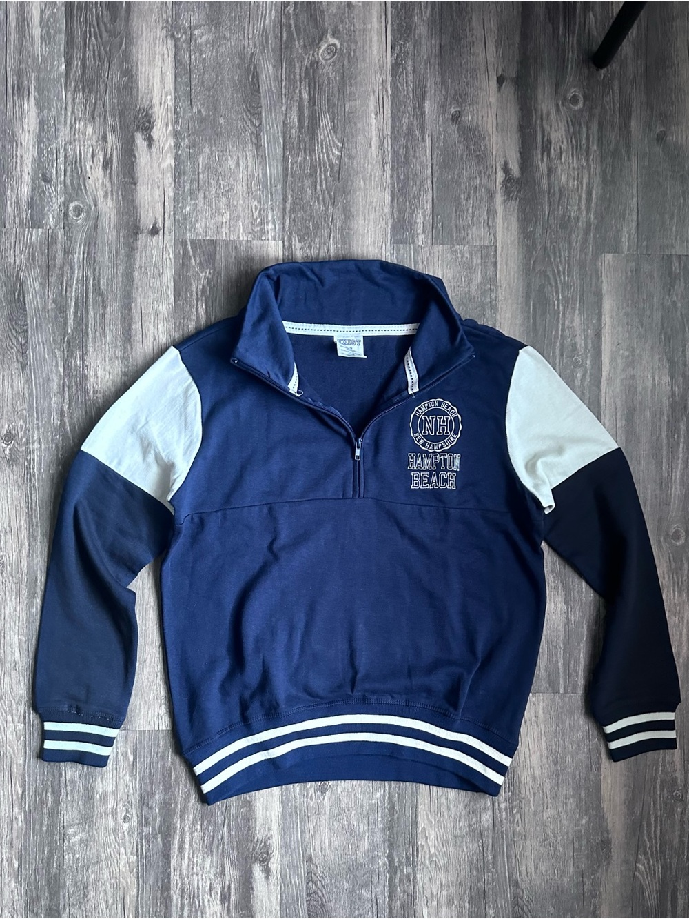 Exist Beach Hampton Beach Quarter Zip Sweatshirt – Size Medium | Navy & Cream - Picture 4 of 16